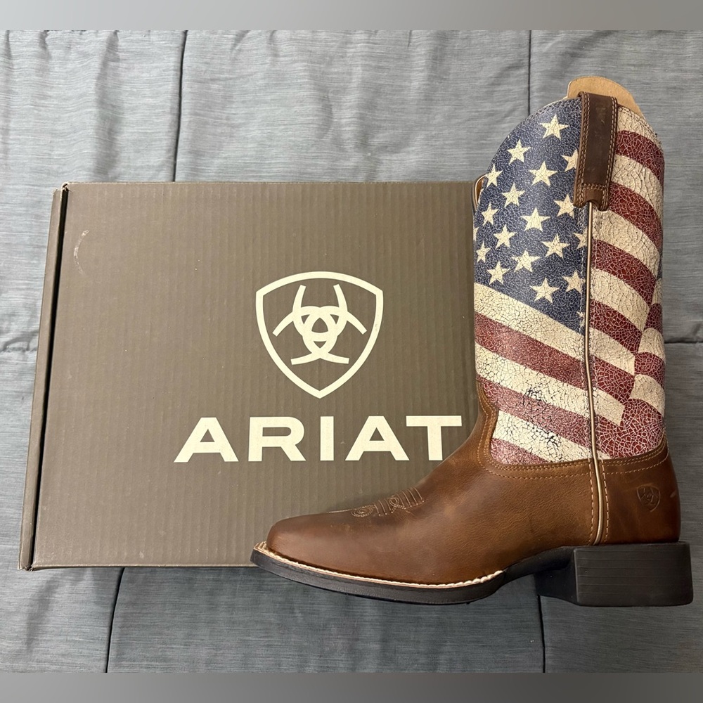 Ariat Women’s Brown Leather & American Flag Cowgirl Boots